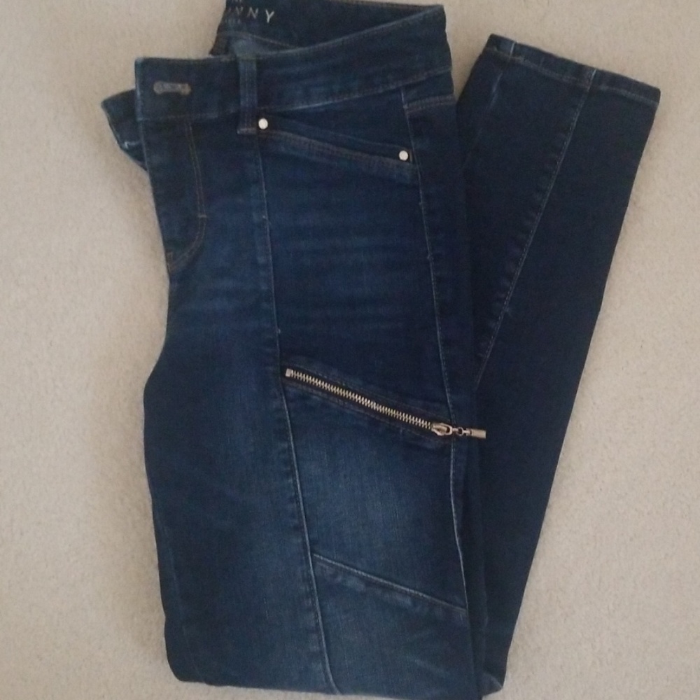 Whitehouseblackmarket jeans